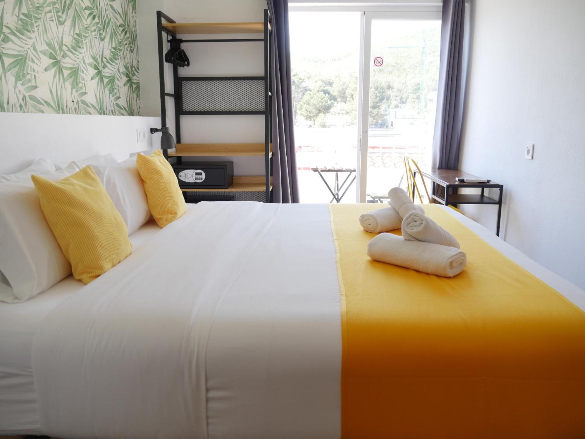 Nanit Ibiza Pensión Santa Eulalia del Río